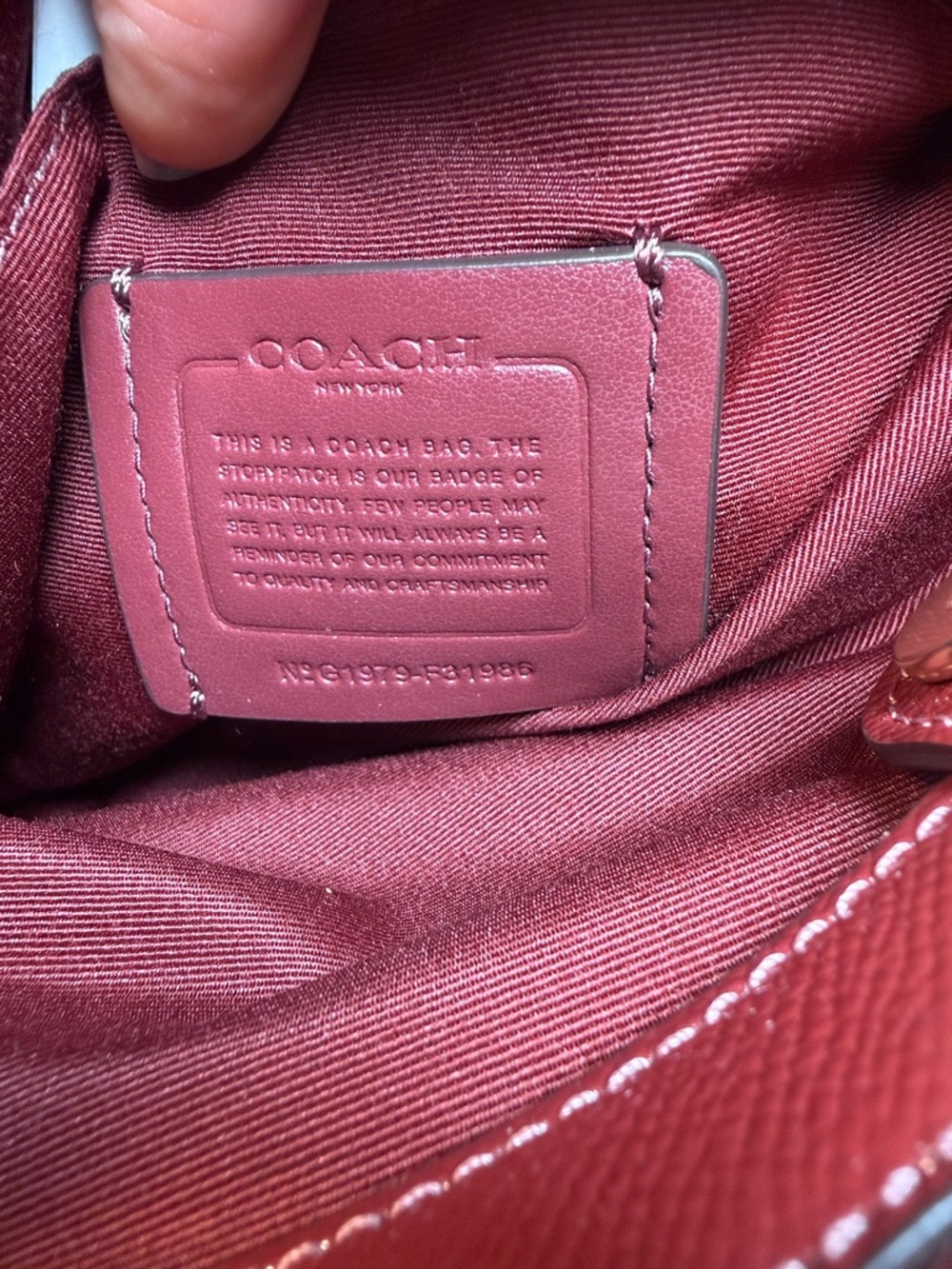 Coach Sage Carryall Signature Brown Wine - Picture 4 of 11